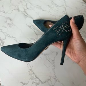 Sam Edelman limited edition pointed toe suede pumps in forest green